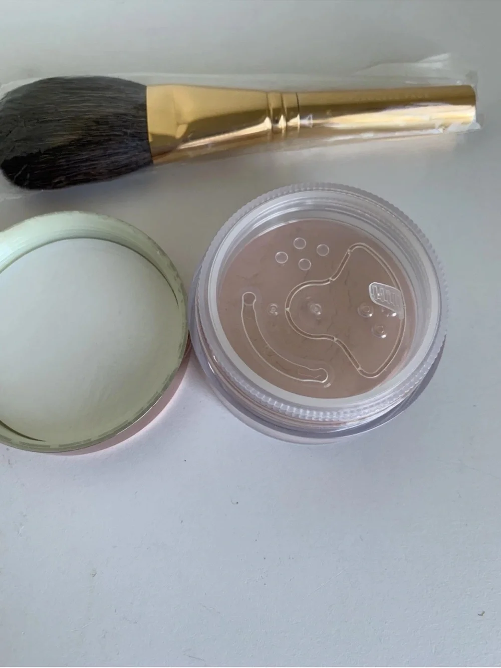 Bareminerals Brightening Pearl Natural Light Mineral Veil 6 g/.21 Oz + Brush